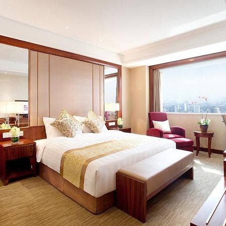 Crowne Plaza Nanjing Hotels & Suites Экстерьер фото