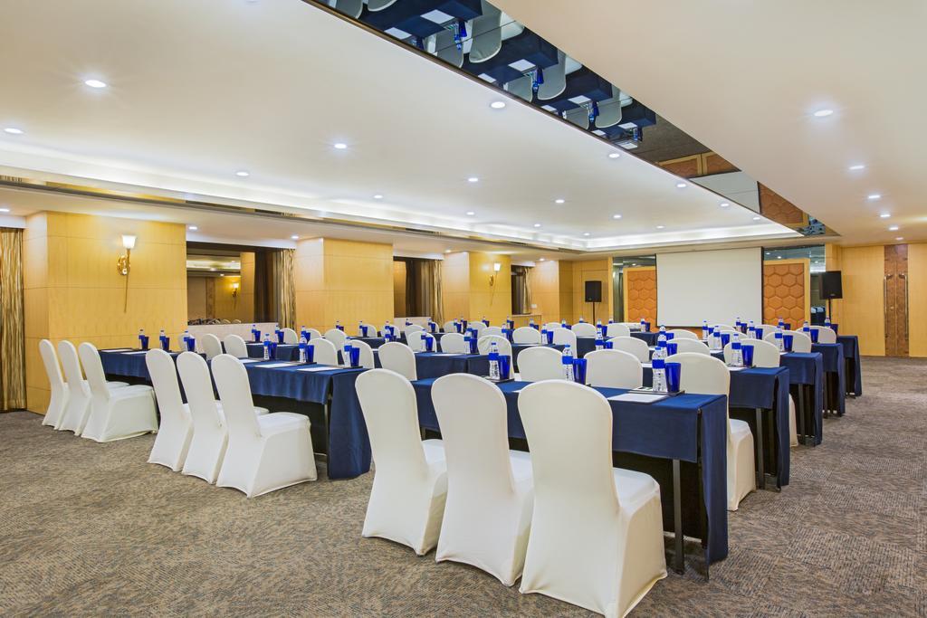 Crowne Plaza Nanjing Hotels & Suites Экстерьер фото