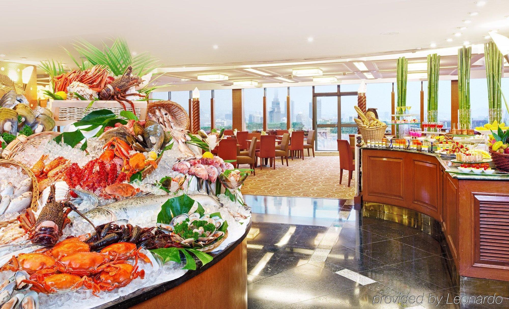 Crowne Plaza Nanjing Hotels & Suites Экстерьер фото