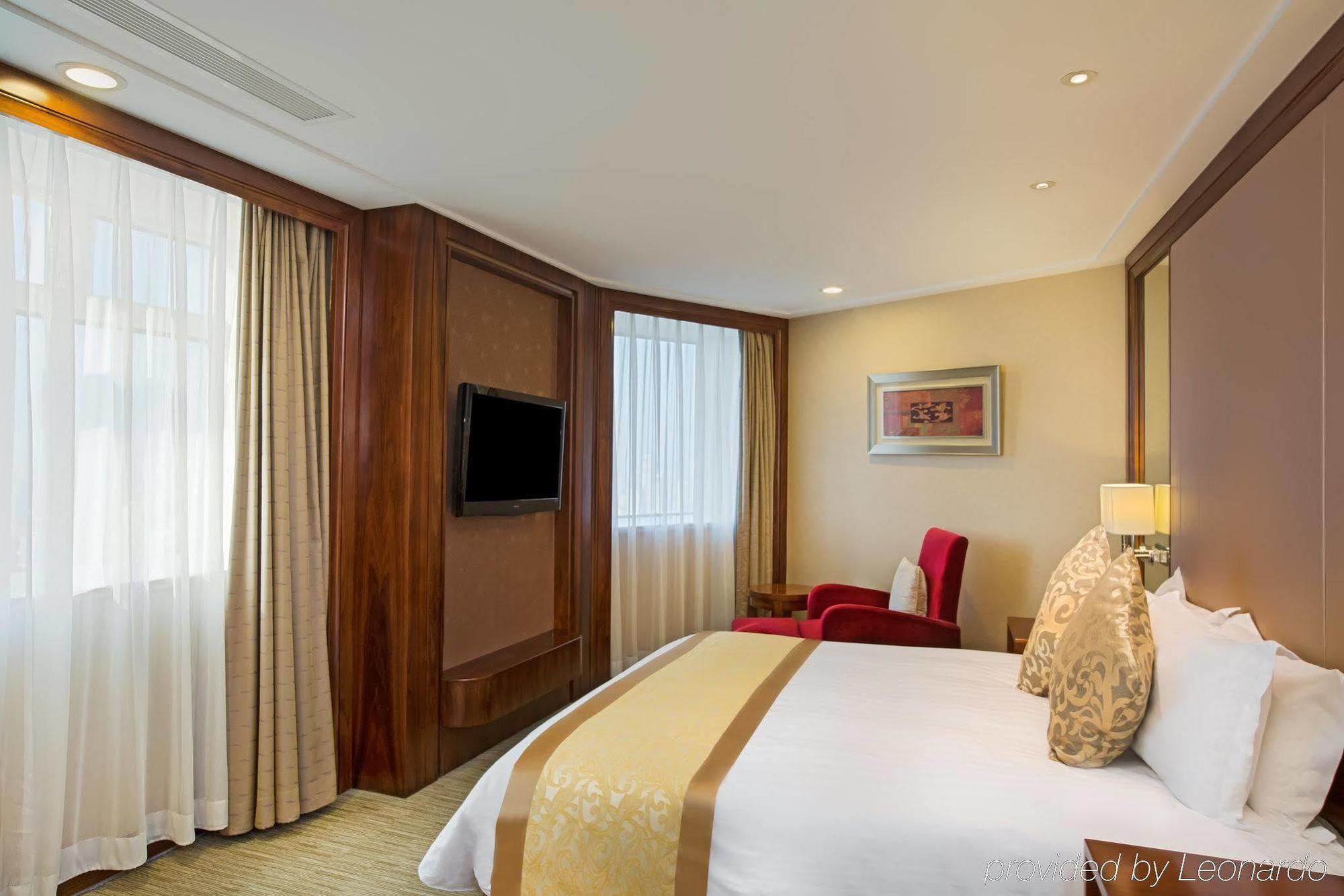 Crowne Plaza Nanjing Hotels & Suites Экстерьер фото
